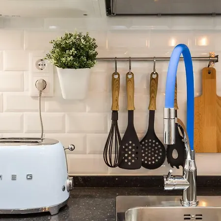 Charming In Lisbon's Center!