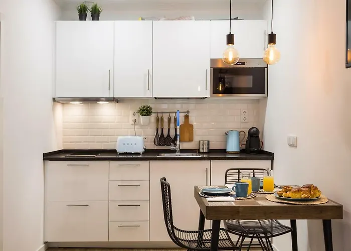 Charming In Lisbon's Center! Lisboa