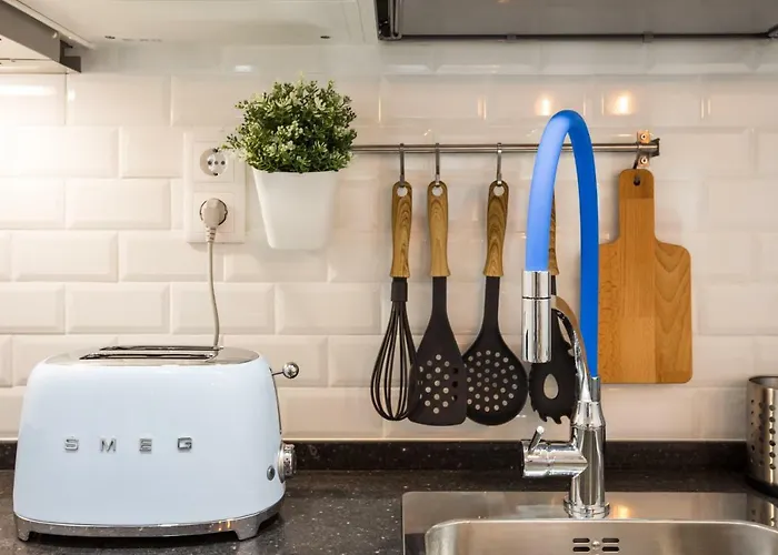 Charming In Lisbon's Center!