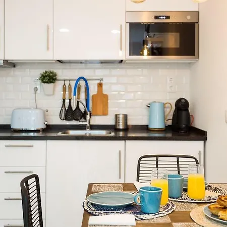 Charming In Lisbon's Center! Daire